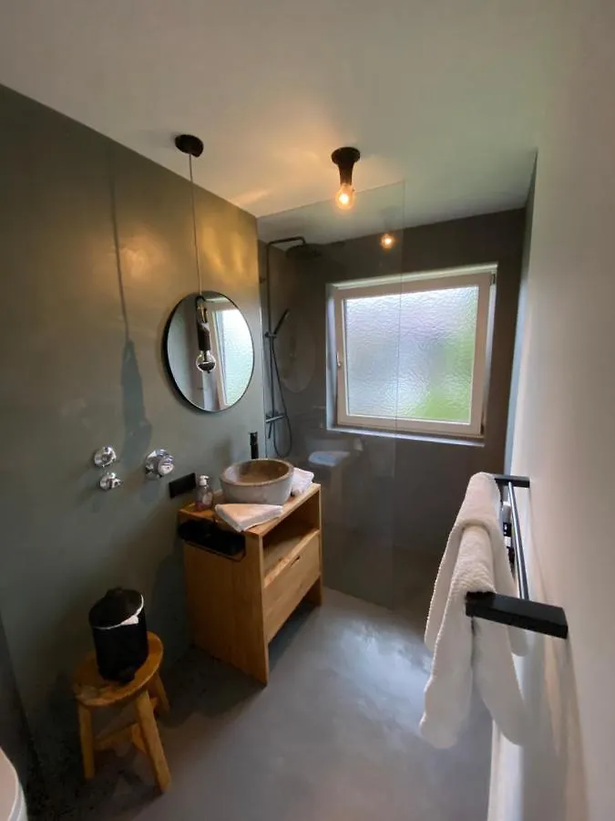 Ludwigslust - Ferienappartement Mit Bergblick 슈방가우 아파트